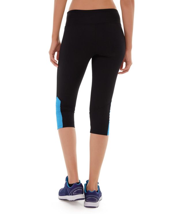 wp07-black_back.jpg Aeon Capri